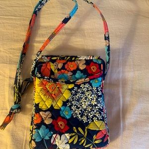Vera Bradley crossbody purse